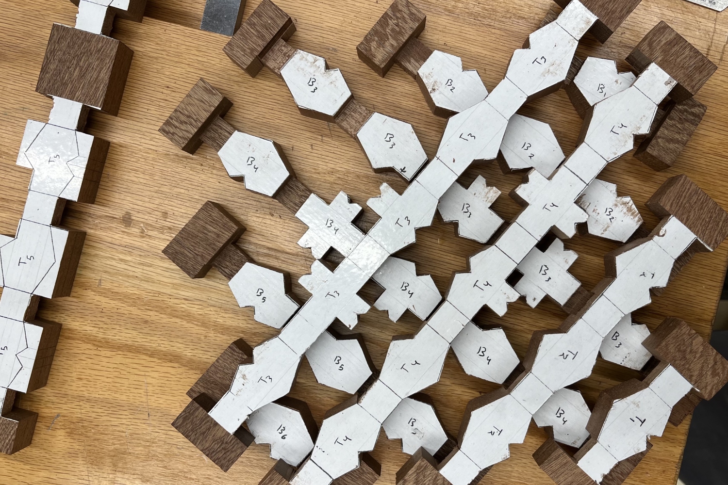 Mangour – Making a "Letter" in Wood